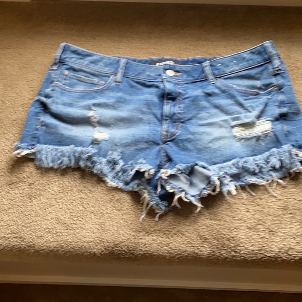Express low rise cut off Jean shorts